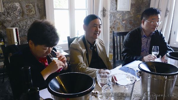 點(diǎn)擊放大
