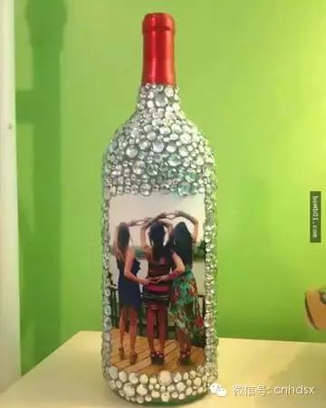 酒瓶做成的手工藝品，一定讓你后悔以前把酒瓶扔掉
